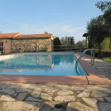 Residenza D'epoca Le Pisanelle Guest house