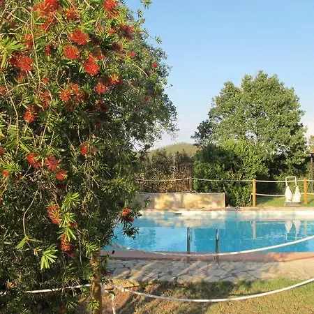 Residenza D'epoca Le Pisanelle בית הארחה 4*